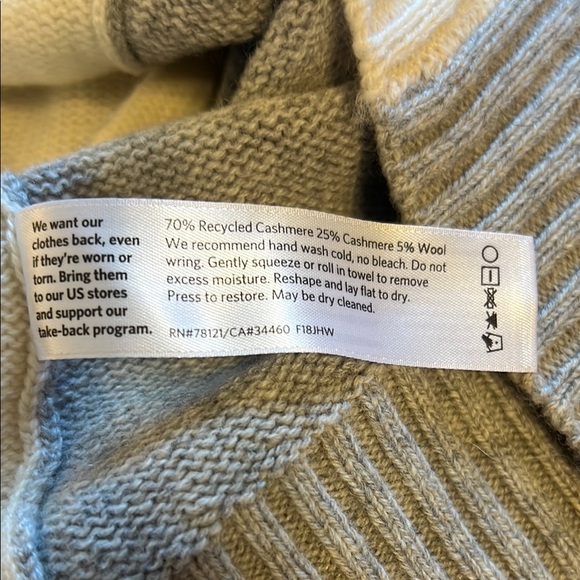 Eileen Fisher Cream Cashmere Sweater S/M P/M - Picture 6 of 6